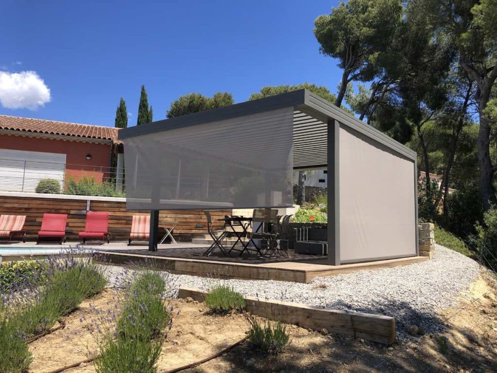 Pergola Hauteval Lames Orientables avec Pare Soleil